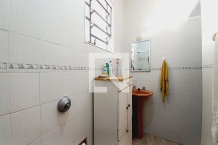 Casa à venda com 250m², 2 quartos e 3 vagasBanheiro da Suíte
