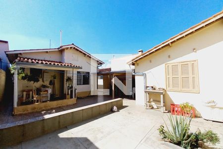 Casa à venda com 250m², 2 quartos e 3 vagasQuintal 