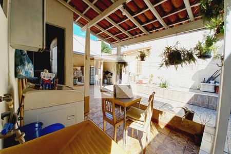 Casa à venda com 250m², 2 quartos e 3 vagasÁrea de Serviço