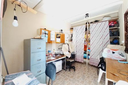 Casa à venda com 250m², 2 quartos e 3 vagasQuarto de Serviço