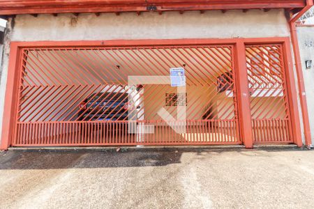 Casa à venda com 250m², 2 quartos e 2 vagasFachada