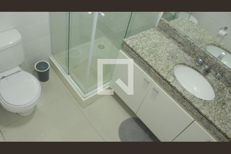 Apartamento à venda com 144m², 3 quartos e 3 vagasBanheiro da Suíte 1