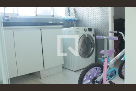 Apartamento à venda com 144m², 3 quartos e 3 vagasLavanderia