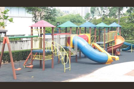Apartamento à venda com 144m², 3 quartos e 3 vagasÁrea comum - Playground