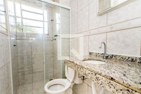 Casa de condomínio para alugar com 49m², 2 quartos e 1 vaga Casa de condomínio para alugar com 49m², 2 quartos e 1 vagaBanheiro