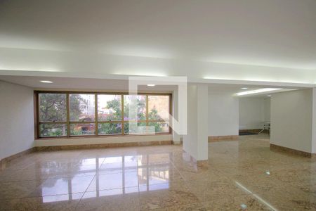 Apartamento à venda com 183m², 4 quartos e 4 vagasÁrea comum - Salão de festas