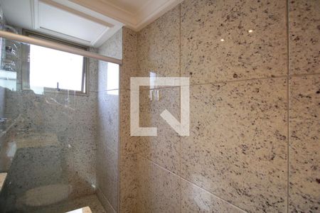 Apartamento à venda com 183m², 4 quartos e 4 vagasBanheiro da Suíte 2