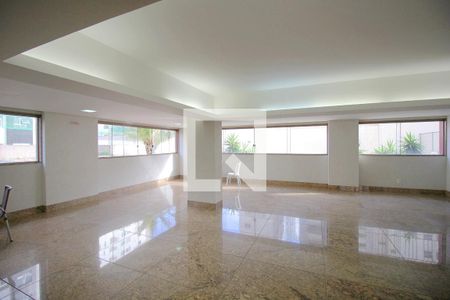 Apartamento à venda com 183m², 4 quartos e 4 vagasÁrea comum - Salão de festas