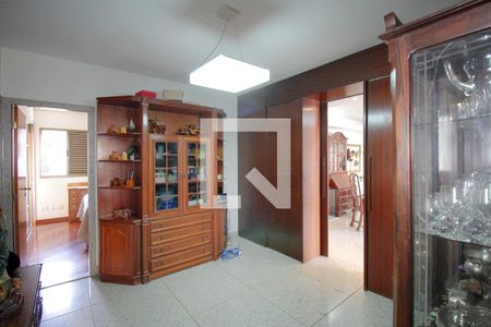 Corredor de apartamento à venda com 4 quartos, 183m² em Sion, Belo Horizonte