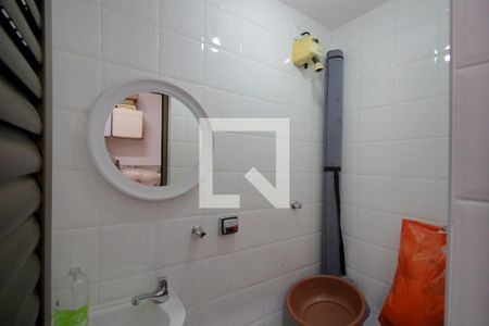 Apartamento à venda com 183m², 4 quartos e 4 vagasBanheiro de serviço