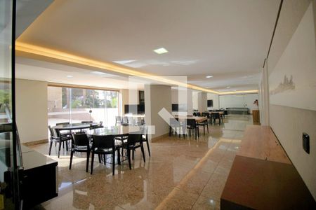 Apartamento à venda com 183m², 4 quartos e 4 vagasÁrea comum - Salão de festas