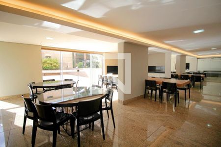 Apartamento à venda com 183m², 4 quartos e 4 vagasÁrea comum - Salão de festas