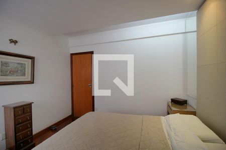 Apartamento à venda com 183m², 4 quartos e 4 vagasSuite