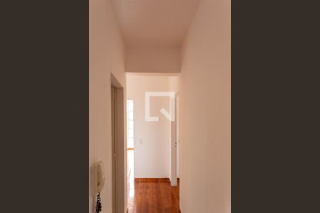 Corredor de apartamento à venda com 3 quartos, 84m² em Estrela Dalva, Belo Horizonte
