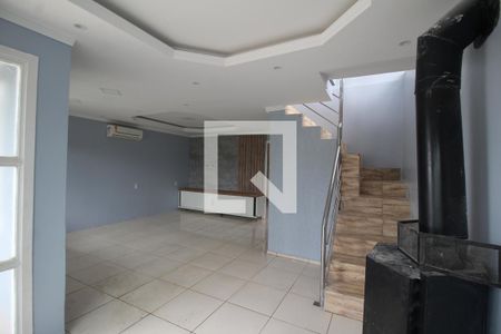 Sala 1 de casa para alugar com 3 quartos, 400m² em Olaria, Canoas