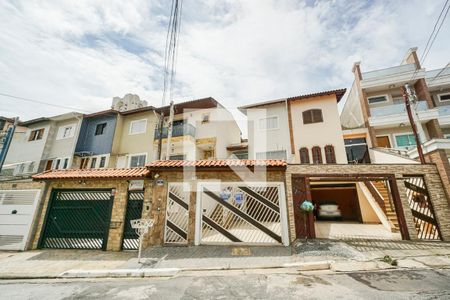 Casa à venda com 158m², 3 quartos e 4 vagasFachada