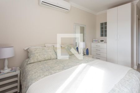 Casa à venda com 900m², 4 quartos e 8 vagasQuarto 