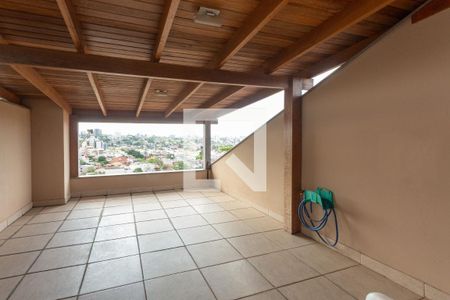 Casa à venda com 900m², 4 quartos e 8 vagasTerraço 