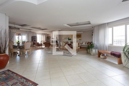 Sala de casa à venda com 4 quartos, 900m² em Vila Jardim, Porto Alegre