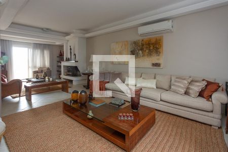 Sala de casa à venda com 4 quartos, 900m² em Vila Jardim, Porto Alegre