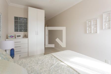 Casa à venda com 900m², 4 quartos e 8 vagasQuarto 