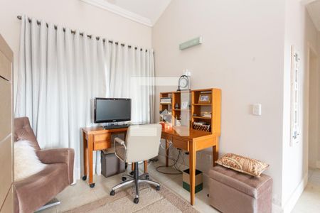 Casa à venda com 900m², 4 quartos e 8 vagasEscritório 