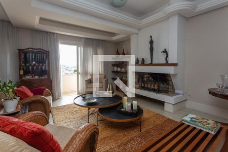 Sala de casa à venda com 4 quartos, 900m² em Vila Jardim, Porto Alegre