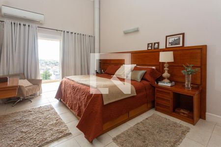 Casa à venda com 900m², 4 quartos e 8 vagasQuarto 