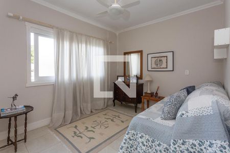 Casa à venda com 900m², 4 quartos e 8 vagasQuarto 