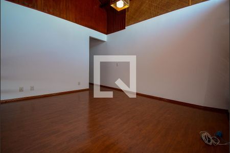 Casa de condomínio para alugar com 450m², 5 quartos e 5 vagasSala de cima