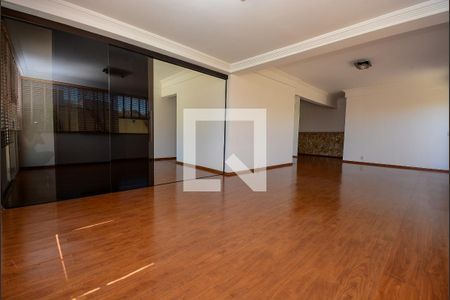 Casa de condomínio para alugar com 450m², 5 quartos e 5 vagasÁrea comum Salão de Festas