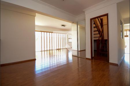 Casa de condomínio para alugar com 450m², 5 quartos e 5 vagasÁrea comum Salão de Festas