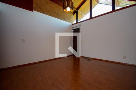 Casa de condomínio para alugar com 450m², 5 quartos e 5 vagasSala de cima