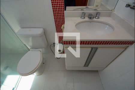 Casa de condomínio para alugar com 450m², 5 quartos e 5 vagasBanheiro da Suíte 1 - detalhe