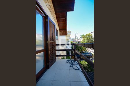 Casa de condomínio para alugar com 450m², 5 quartos e 5 vagasSuite 2 - Sacada