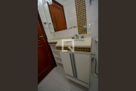 Casa de condomínio para alugar com 450m², 5 quartos e 5 vagasBanheiro da Suíte 3 - detalhe