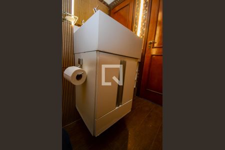 Casa de condomínio para alugar com 450m², 5 quartos e 5 vagasLavabo - detalhe