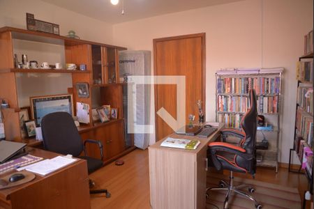 Casa à venda com 264m², 3 quartos e 5 vagas Casa à venda com 264m², 3 quartos e 5 vagasQuarto 2