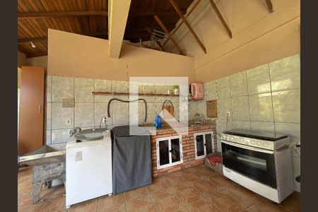 Casa à venda com 264m², 3 quartos e 5 vagas Casa à venda com 264m², 3 quartos e 5 vagasLavanderia