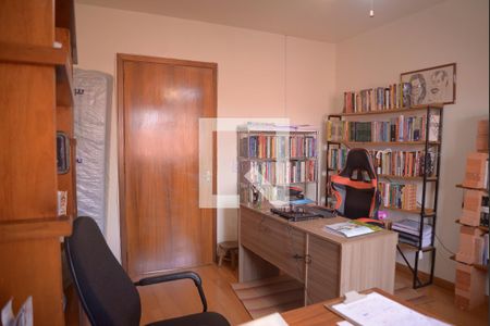 Casa à venda com 264m², 3 quartos e 5 vagas Casa à venda com 264m², 3 quartos e 5 vagasQuarto 2