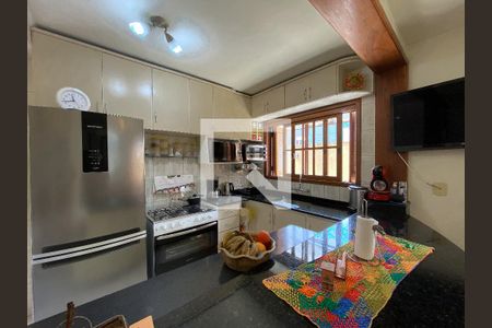 Casa à venda com 264m², 3 quartos e 5 vagas Casa à venda com 264m², 3 quartos e 5 vagascozinha