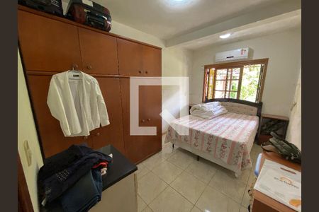 Casa à venda com 264m², 3 quartos e 5 vagas Casa à venda com 264m², 3 quartos e 5 vagasquarto 3