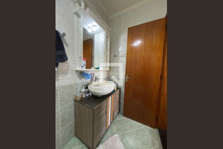 Casa à venda com 264m², 3 quartos e 5 vagas Casa à venda com 264m², 3 quartos e 5 vagasBanheiro da Suíte 1