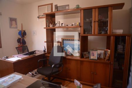 Casa à venda com 264m², 3 quartos e 5 vagas Casa à venda com 264m², 3 quartos e 5 vagasQuarto 2