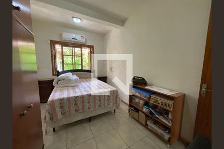 Casa à venda com 264m², 3 quartos e 5 vagas Casa à venda com 264m², 3 quartos e 5 vagasquarto 3