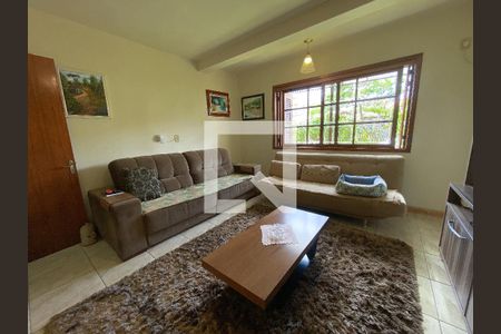 Casa à venda com 264m², 3 quartos e 5 vagas Casa à venda com 264m², 3 quartos e 5 vagasSala de TV