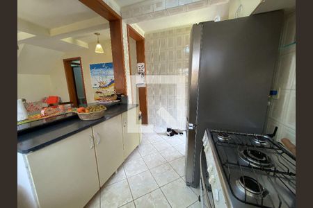 Casa à venda com 264m², 3 quartos e 5 vagas Casa à venda com 264m², 3 quartos e 5 vagasCozinha