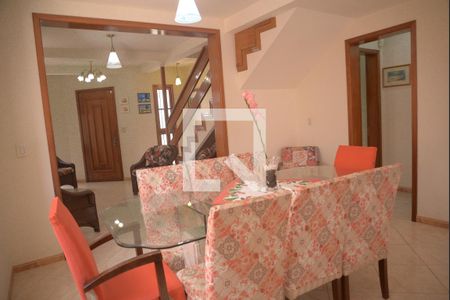 Casa à venda com 264m², 3 quartos e 5 vagas Casa à venda com 264m², 3 quartos e 5 vagasSala de Jantar