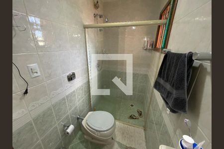 Casa à venda com 264m², 3 quartos e 5 vagas Casa à venda com 264m², 3 quartos e 5 vagasBanheiro da Suíte 1