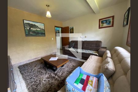 Casa à venda com 264m², 3 quartos e 5 vagas Casa à venda com 264m², 3 quartos e 5 vagasSala de TV